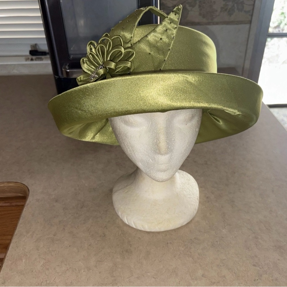 Milano Paris New York Women Hat